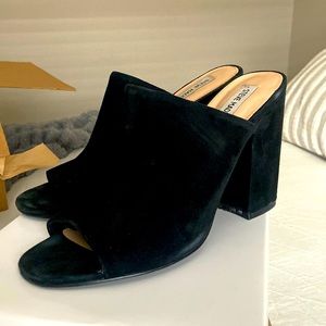 Steve Madden black suede mule heels